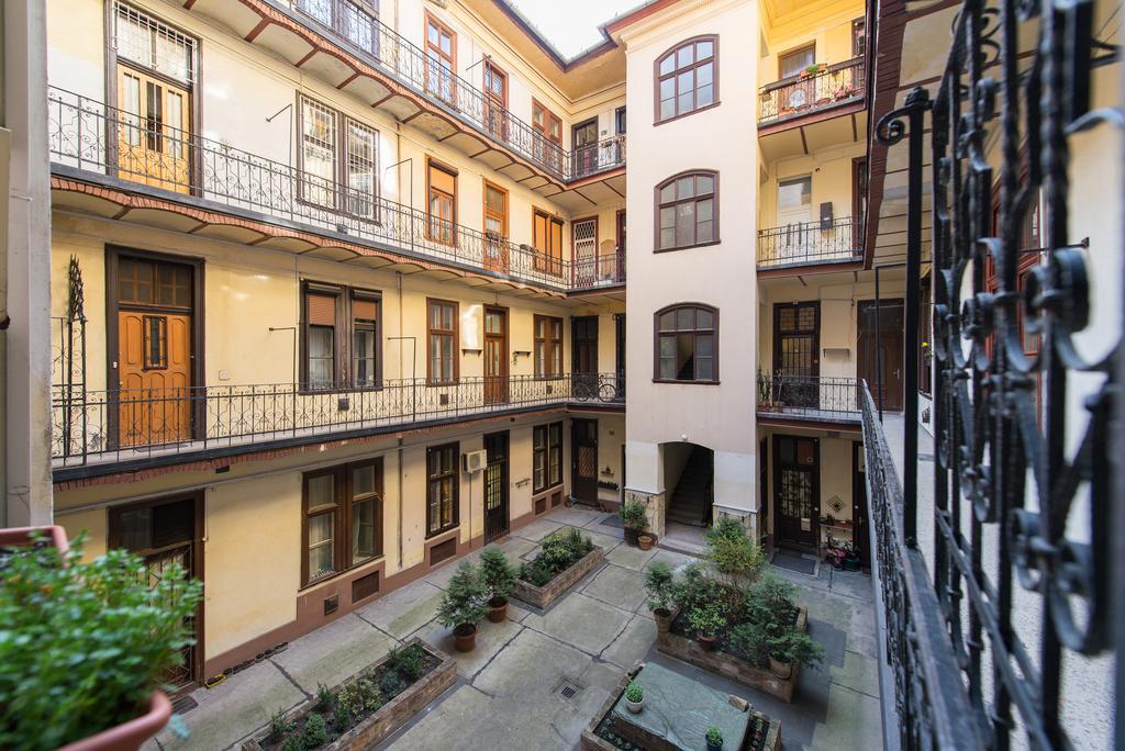 Oasis Apartments - Budapest City Park Екстер'єр фото