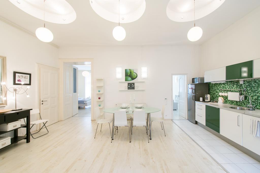 Oasis Apartments - Budapest City Park Екстер'єр фото